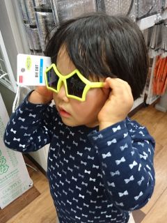サングラス試着