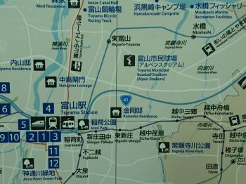 富山駅付近の地図