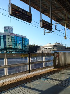 今日も大阪へ