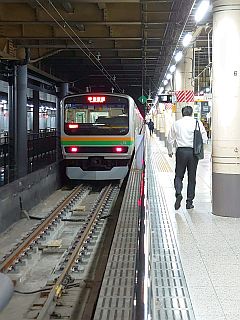 下のホーム,14番線から