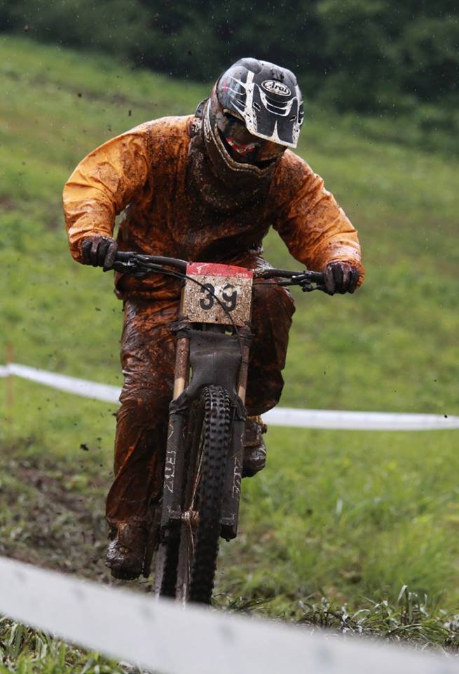 10425632_661335490611266_1839038434_n.jpg