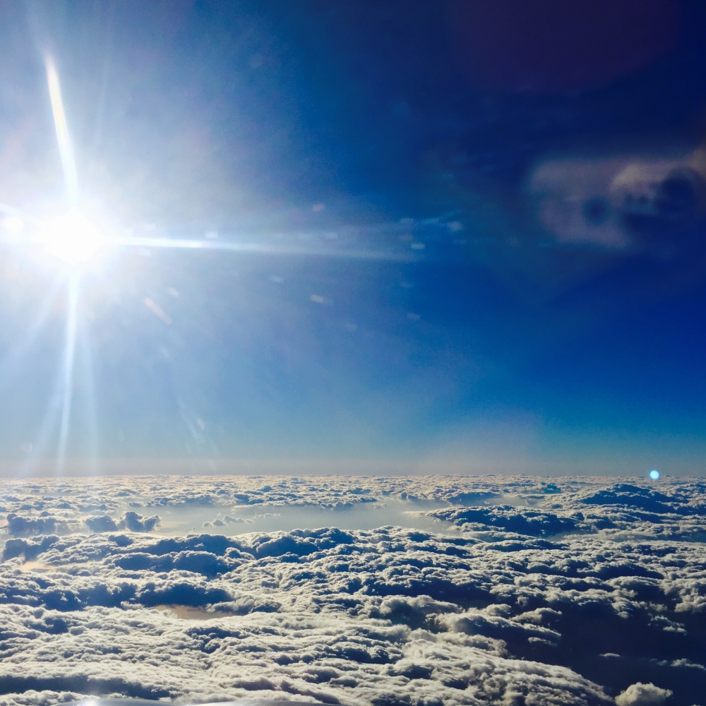 【JULICA ジュリカ】スワロフスキーリングをつけて札幌へ。美しい上空写真。