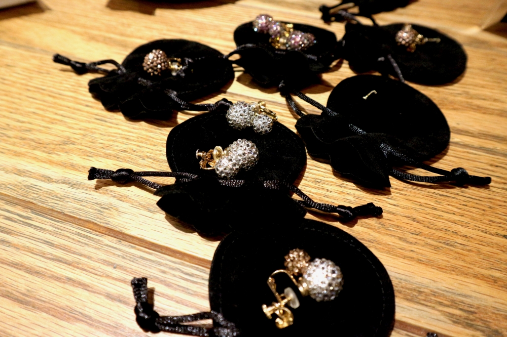 【JULICA ジュリカ】swarovski earrings-MYBONBON. スワロフスキーイヤリング「マイボンボン」、伊勢丹LADIES & GENTLEMENにて。