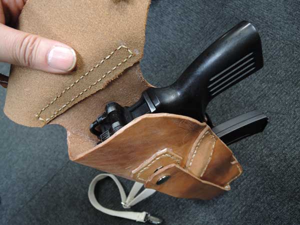 Vz61のショルダーホルスターを作ろう(後編) | Chicago Blog