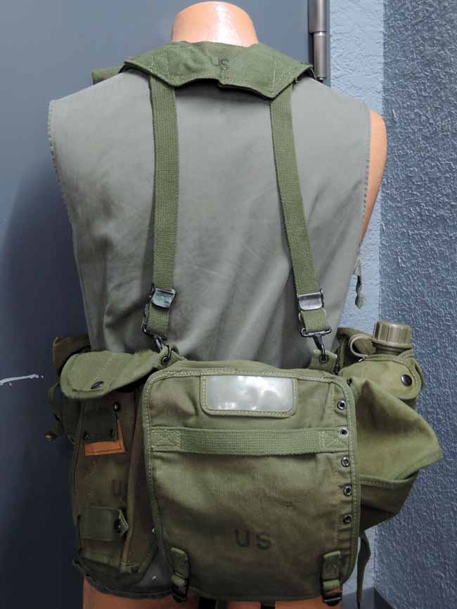 ベトナム戦争USMC FAポーチ つっぱしっ ベトナム戦争USMC FAポーチ つっぱしっ