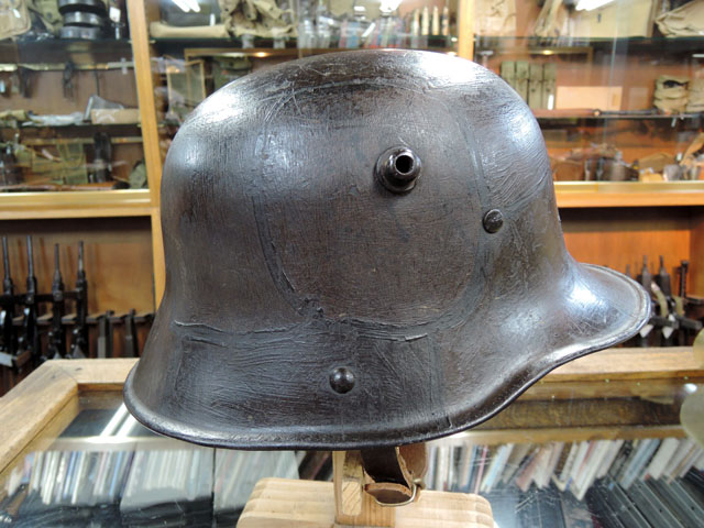 石炭バケツ・・・？ドイツ軍M16ヘルメット | Chicago Blog