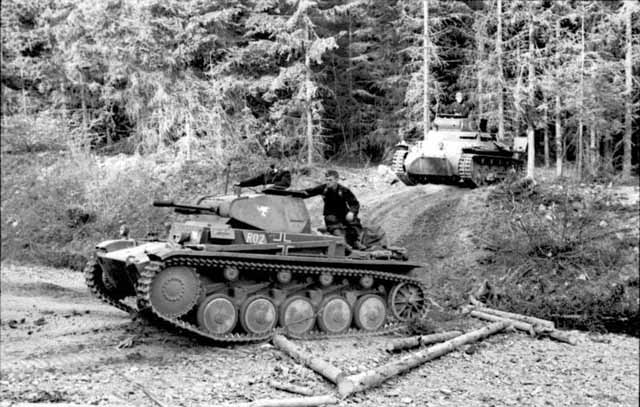 電撃戦の立役者Ⅰ号戦車、Ⅱ号戦車の履帯 | Chicago Blog