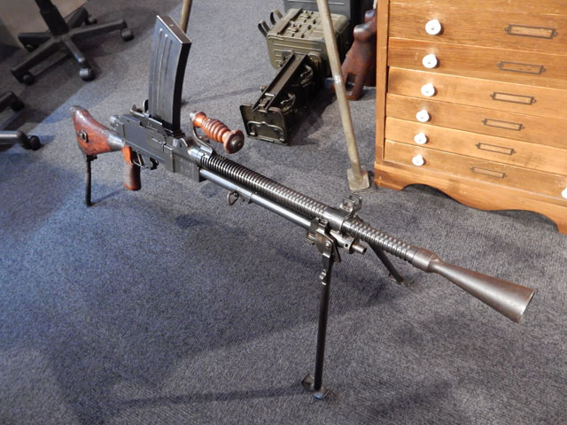 ZB系軽機関銃揃い踏み | Chicago Blog