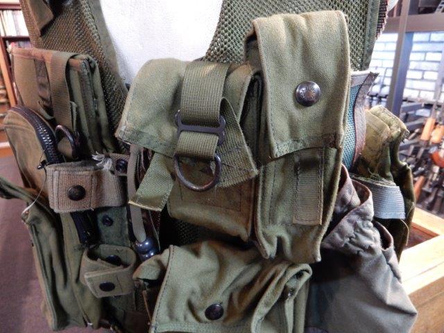 アメリカ軍 航空機搭乗員用CMU-30Pサバイバル・ベスト | Chicago
