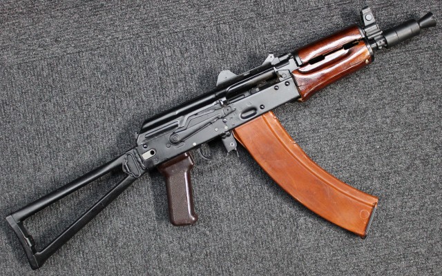 模擬銃(自動小銃R-74u型) 模擬銃(自動小銃R-74u型)