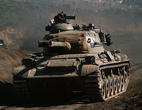 アメリカ軍90mm砲弾発射済薬莢 | Chicago Blog