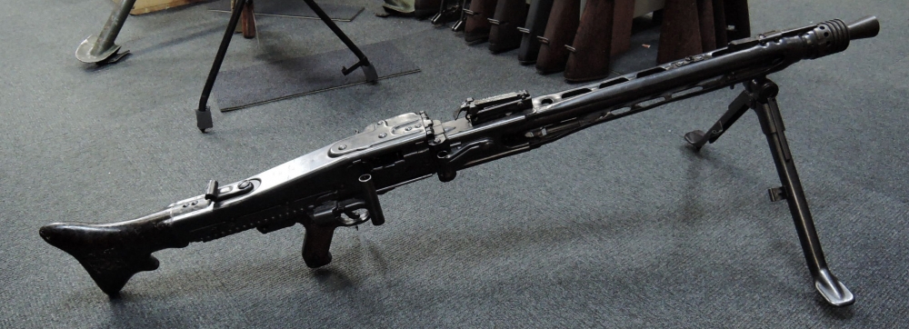最高の MG42 ペーパーウェイト（MG42は美しい ボルトロッキング機構 トイガン