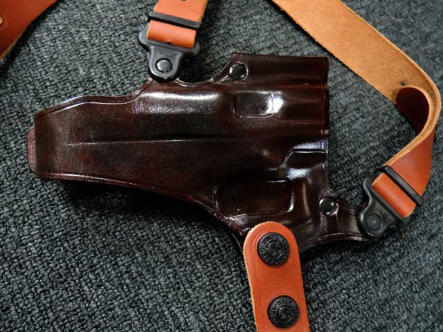 GALCOガバメント専用ホルスター 実物 Galco製ホルスター | Chicago Blog