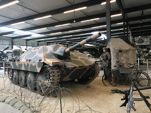 OverloonのOorlogsmuseum戦争博物館 | Chicago Blog OverloonのOorlogsmuseum戦争博物館 | Chicago Blog