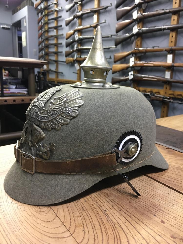 帽子って名前じゃありません！ピッケルハウベって名前がございます