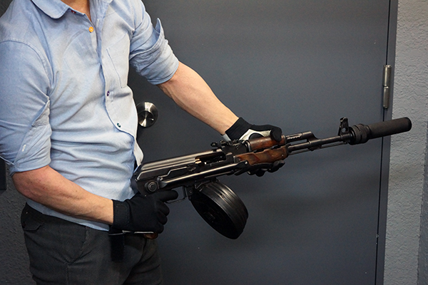 サイレント・カラシニコフ!? | Chicago Blog