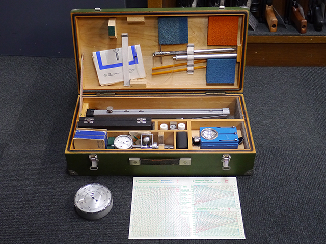 【値下げ中】【希少】 60年代 東ドイツ軍 気象観測用具 収納ケース 値下げ更新】【希少】 60年代 東ドイツ軍 気象観測用具 収納