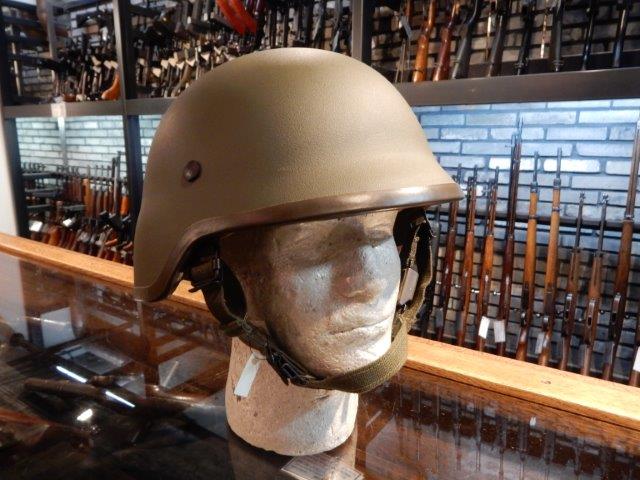 M826 ドイツ連邦軍陸軍用 ヘルメット | Chicago Blog