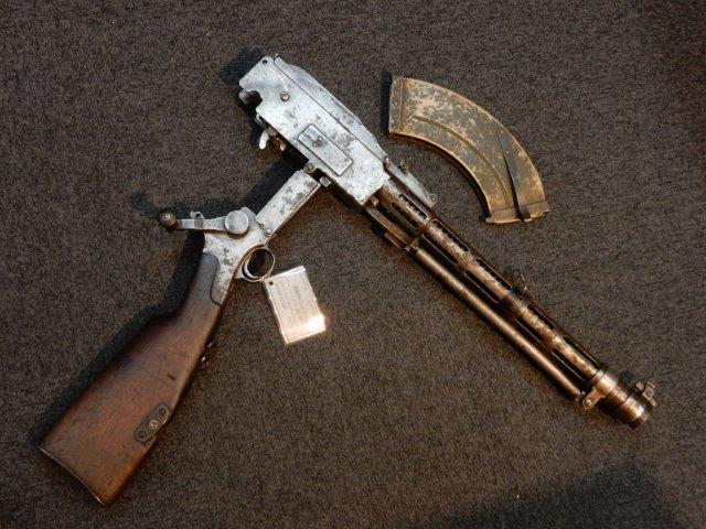 lowzy36　マドセン機関銃/ブレン軽機関銃の革マガジンケース WW2 lowzy36様専用 マドセン機関銃/ブレン軽機関銃の革マガジンケース WW2
