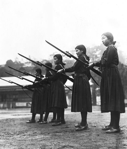 コレデ訓練ニ励ミマセウ～三八式 教練用模擬銃 | Chicago Blog
