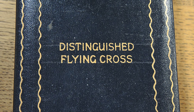 米軍殊勲飛行十字章　Distinguished Flying Cross