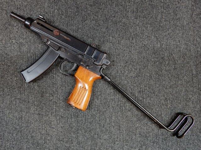 Vz.61 スコーピオン 短機関銃のマガジンの刻印 | Chicago Blog