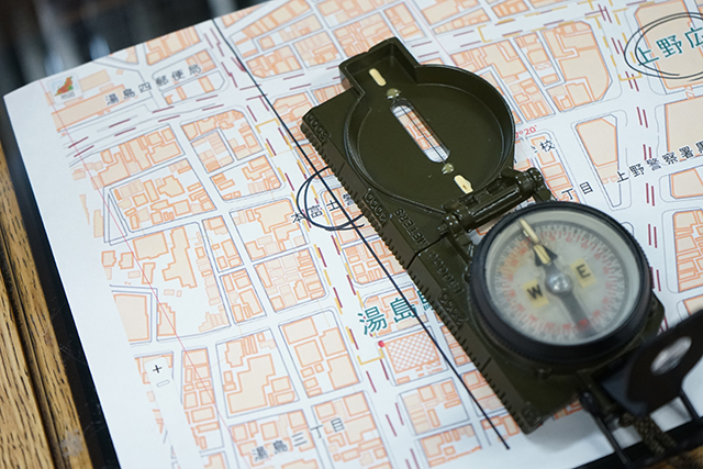散歩も行軍に!? | Chicago Blog
