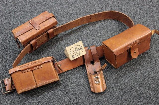 大阪店にて現在ヤフオクに日本軍軍装品(複製)8点出品中です 大阪店にて現在ヤフオクに日本軍軍装品(複製)8点出品中です