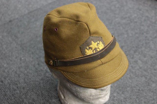 大阪店にて現在ヤフオクに日本軍軍装品(複製)8点出品中です
