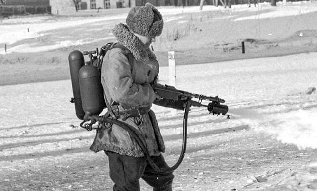 火炎放射器のマニュアル! Chicago Blog