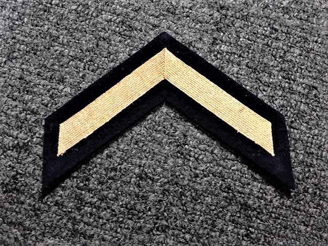 丁寧な作りの海軍礼装用一線善行章 | Chicago Blog