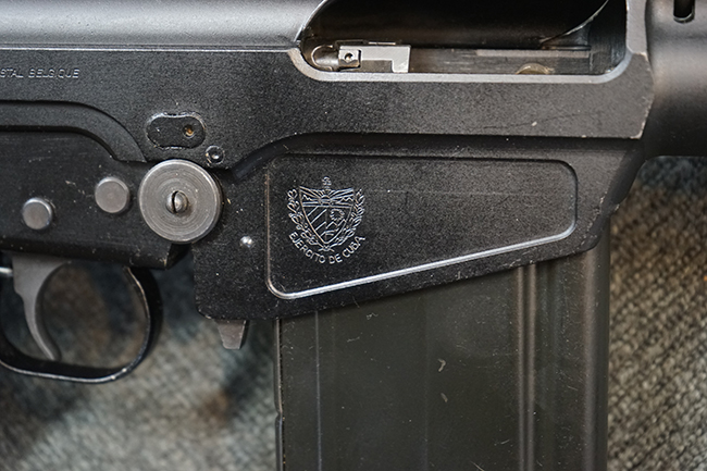ＦＮ　ＦＡＬ自動小銃　中身空っぽです。かんたん決済非対応