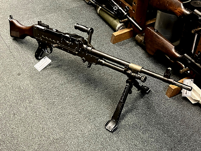 懐かしのAAT-52汎用機関銃 | Chicago Blog