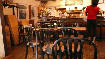 914 ゆうばーる 店内