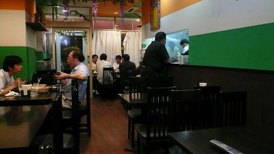 930 NeuDevi 店内