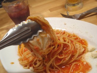 水牛モッツァレラとフルーツトマトパスタ