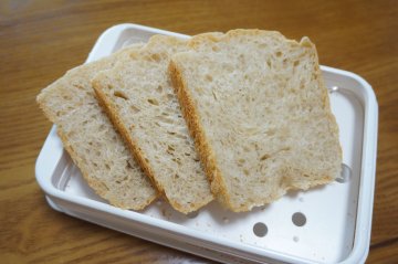 無花果ジャム入り全粒粉パン