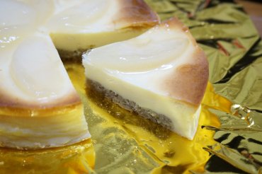 りんごと紅茶のチーズケーキ