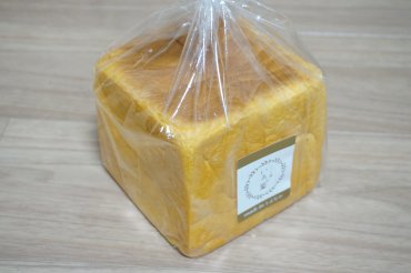 とまとの食パン