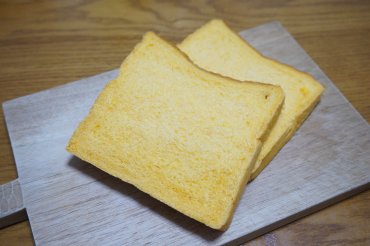 とまとの食パン