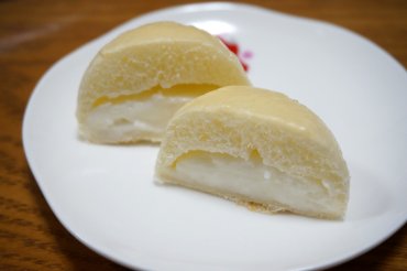 カルピスクリームパン