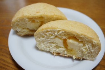 チーズケーキパンオレンジゼリー入り