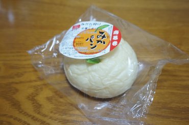 白いみかパン