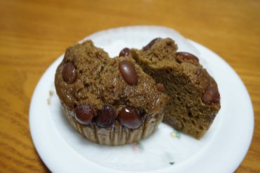 ほうじ茶と金時豆の蒸しパン