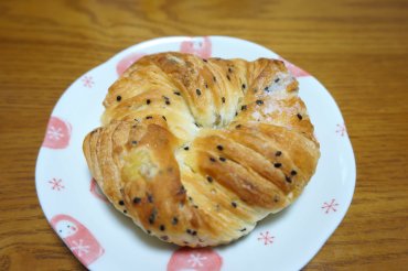 クロワッサンベーグルさつまバター