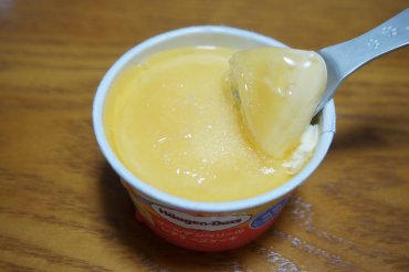 ゴールデンベリーのレアチーズケーキ