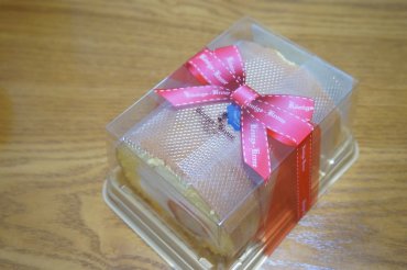 まるごといちごロール