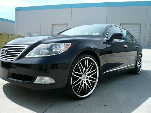 LEXANI CVX-44 22インチ x LEXUS LS460 | 大径タイヤ・ホイール 
