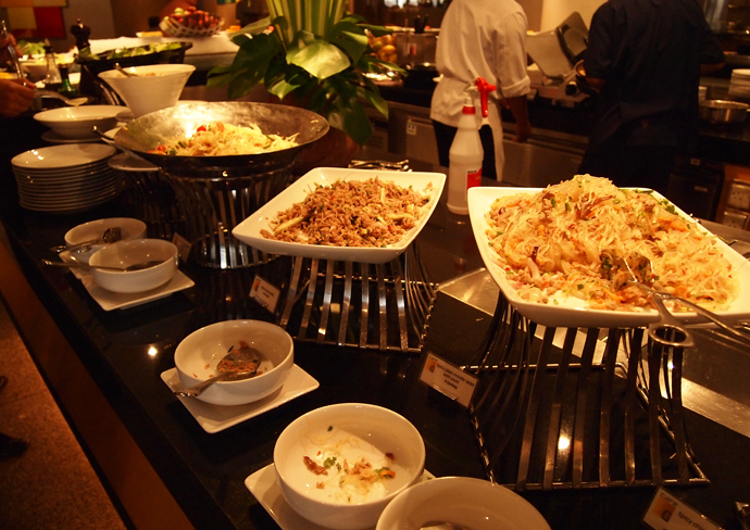 カフェG Cafe G ホリデイ・イン Holiday Inn バンコク Bangkok ブッフェ Buffet