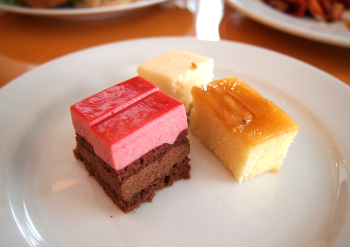 カフェG Cafe G ホリデイ・イン Holiday Inn バンコク Bangkok ブッフェ Buffet